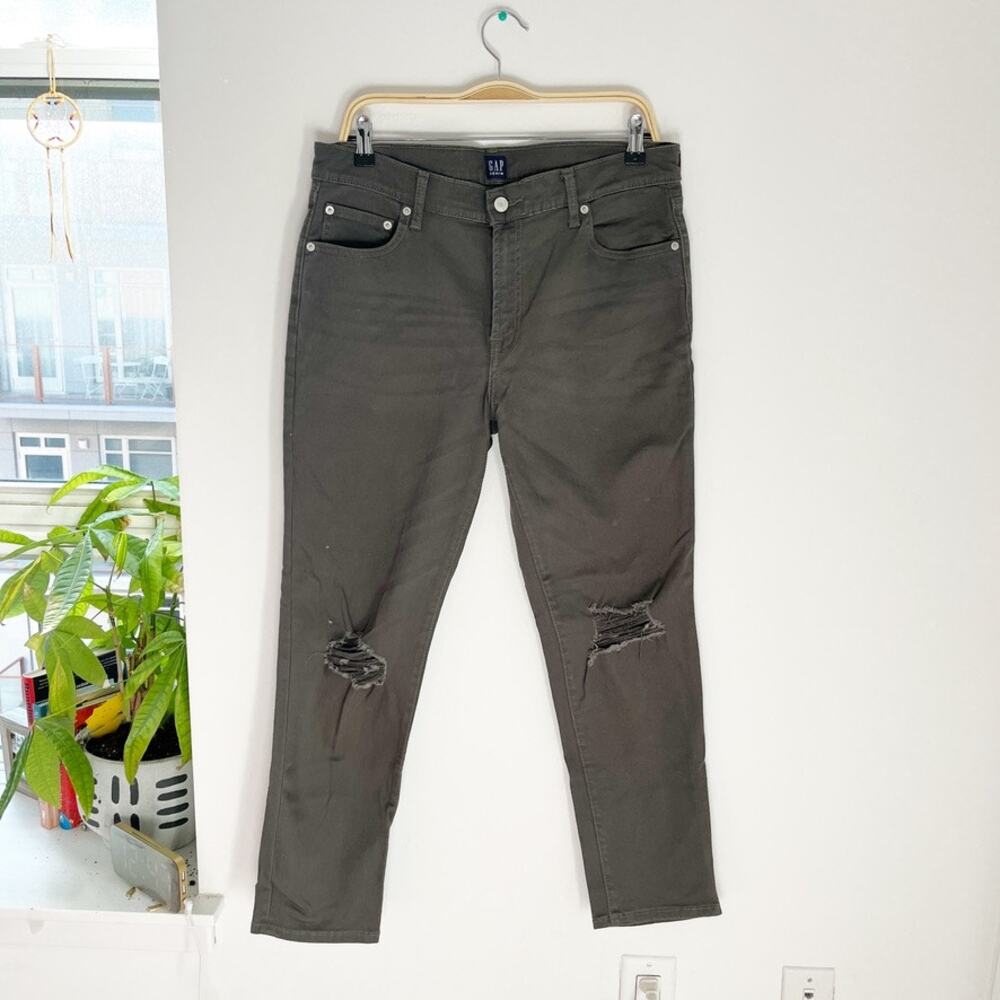 Gap Green Girlfriend Distressed Jeans Size 30